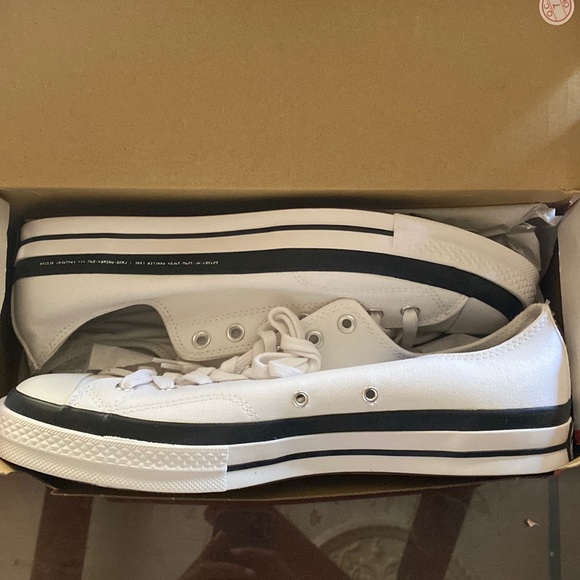 Fragment, chuck Taylor Lows white black